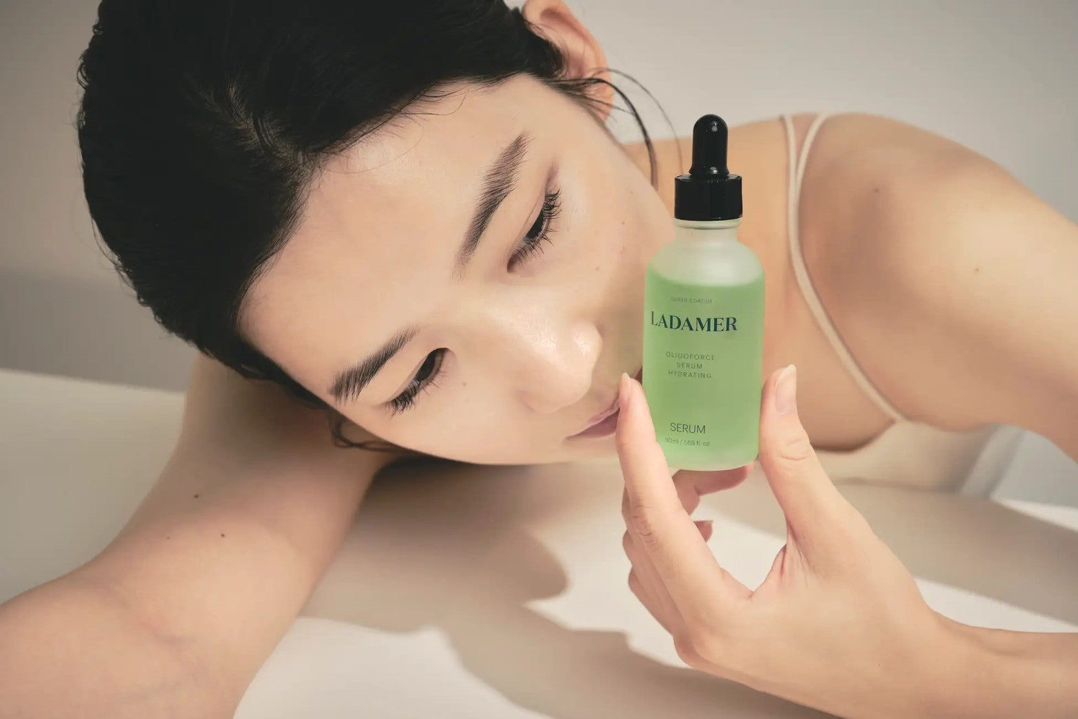 ラダメール オリゴフォースセラムハイドレーティング