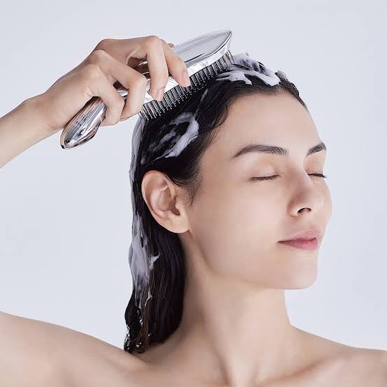 リファ　イオンケアブラシ